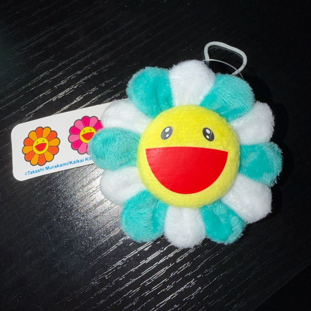 Smiling Flower Plush Keychain - Brand New